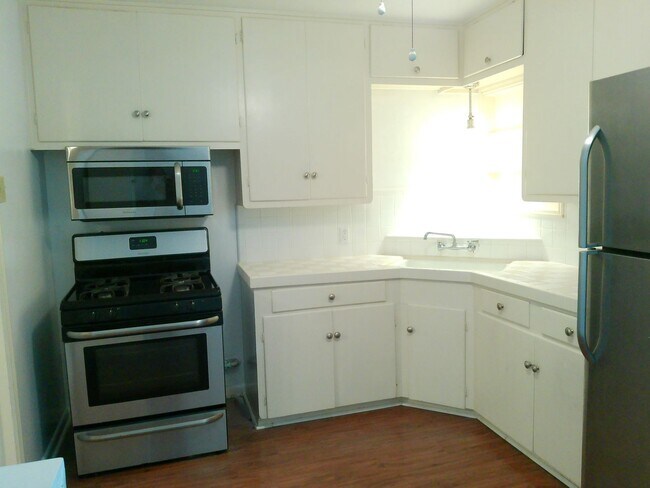 Foto del edificio - 1017 Sorrell St