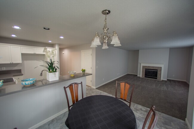 Foto del edificio - 16832 NW Oak Creek Dr