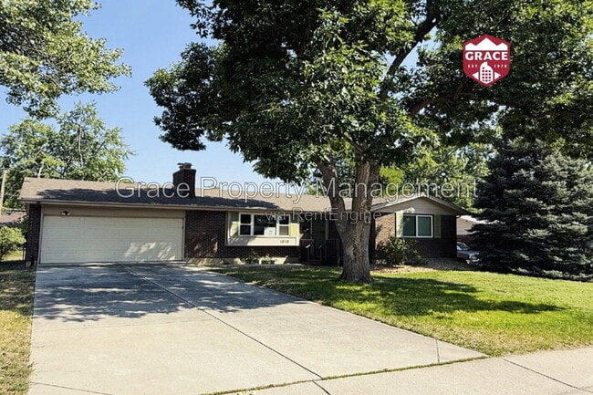 Photo - 1070 Iris Street House