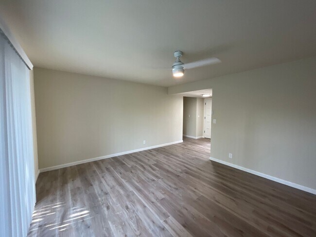 Foto del edificio - Beswick 5755-57