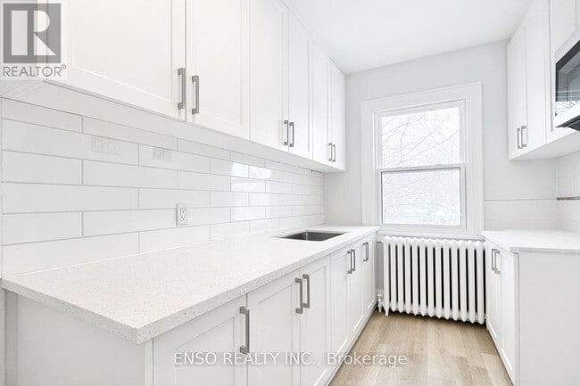 Building Photo - 5325 Van Alstyne Pl