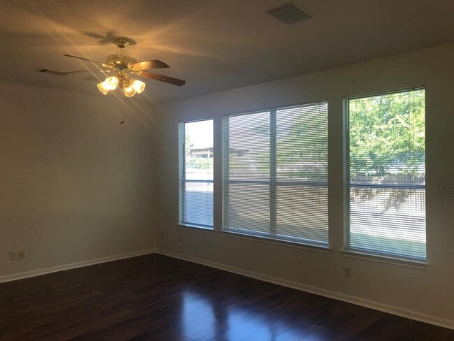 Building Photo - 12824 Serafy Ct