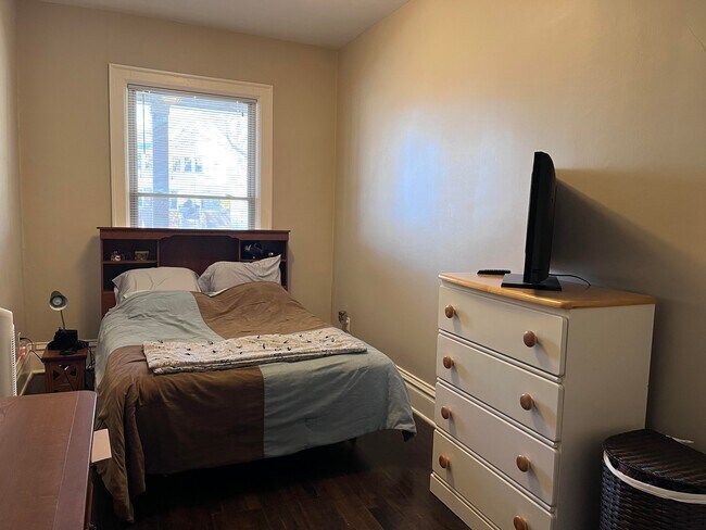 Bedroom #2 - 2512 N Humboldt Blvd