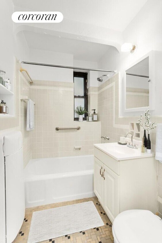 Foto del edificio - 222 E 35th St