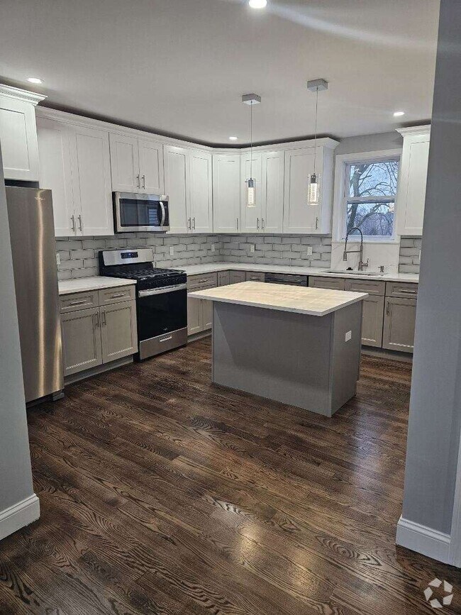Downtown Everett Basement Apartments for Rent - Everett, MA - 3 Rentals
