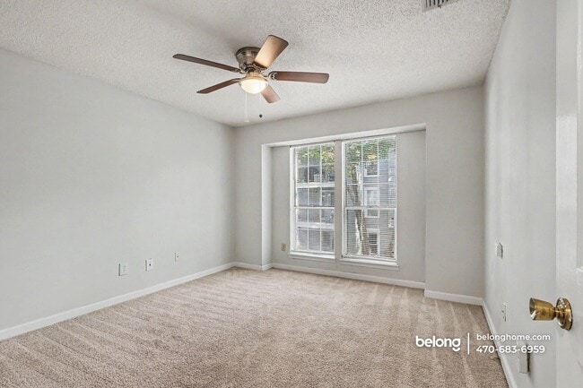 Building Photo - 319 Granville Ct