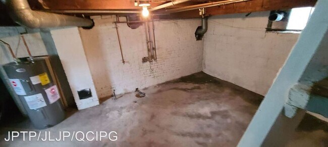 Building Photo - 2 br, 1 bath House - 550 17th Ave