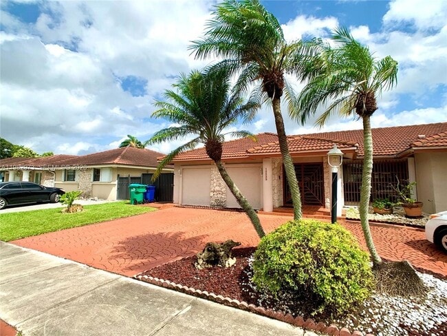 Building Photo - 15529 SW 69th Terrace