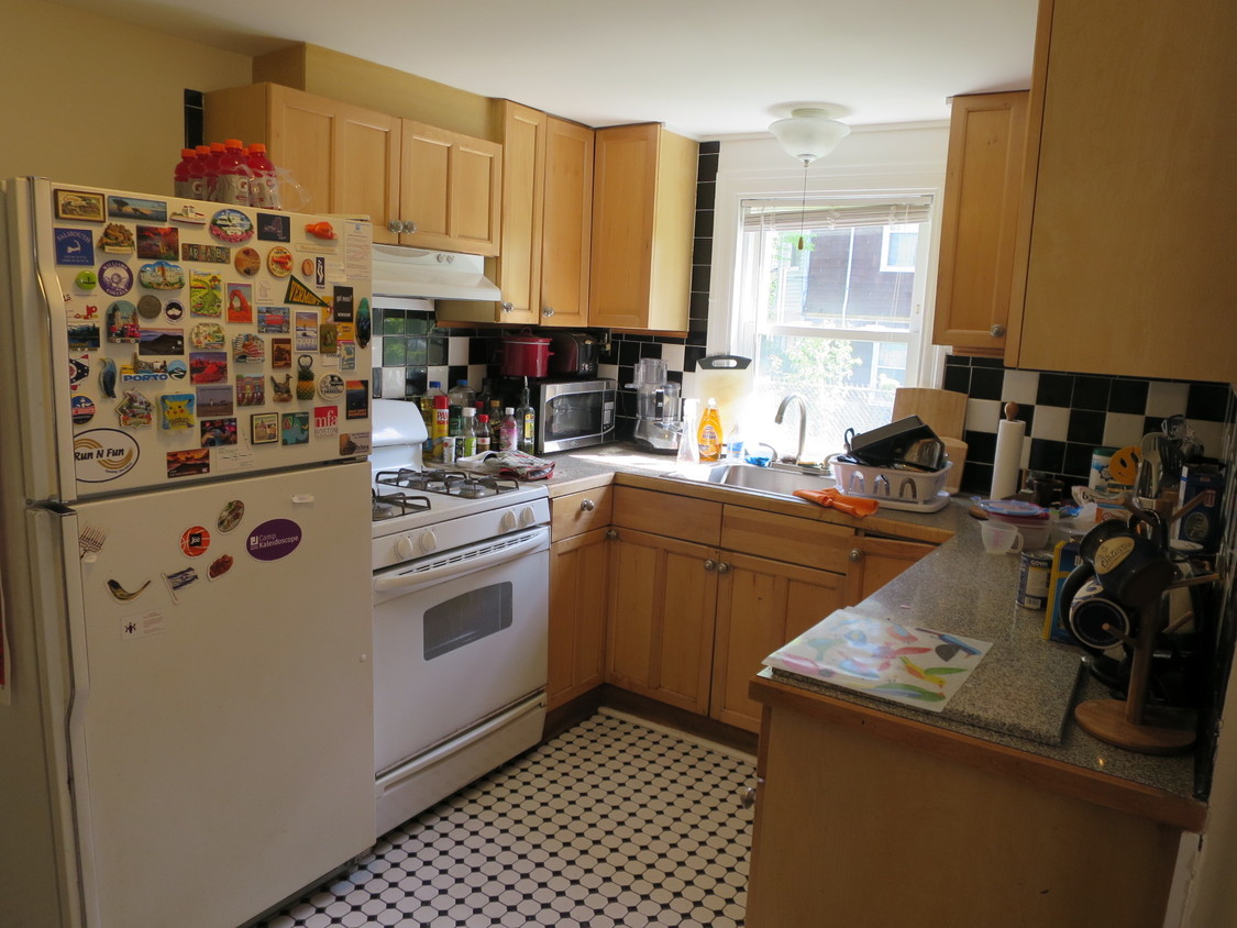 Primary Photo - 31 Linden Ave