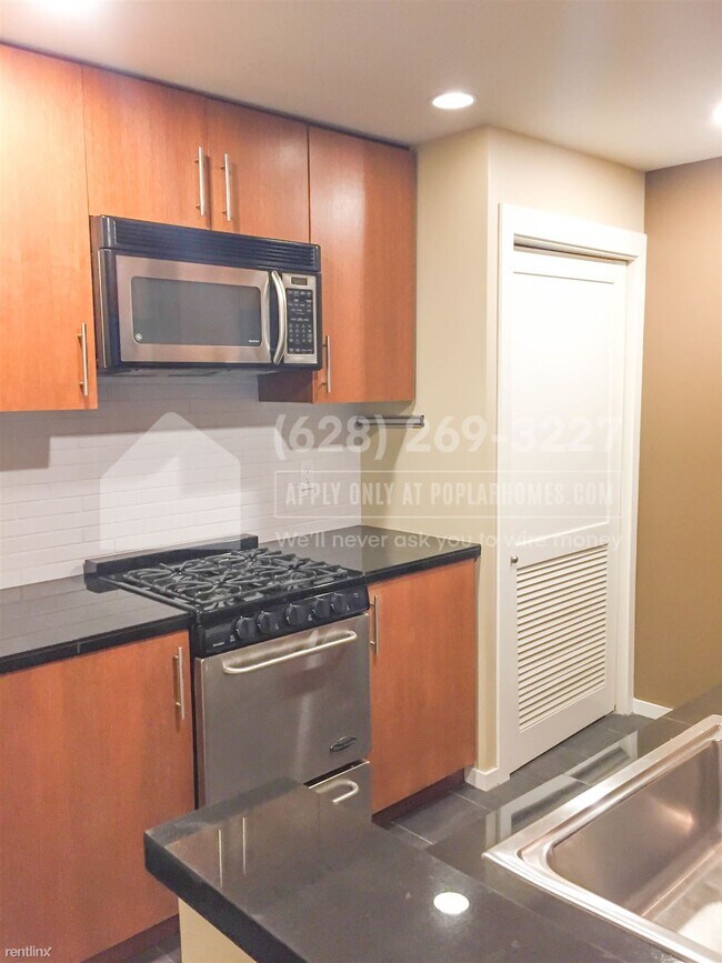Building Photo - Studio, 1 bath Condo - 2721 1st Ave #501 -