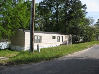 Primary Photo - 202 Pinetree St