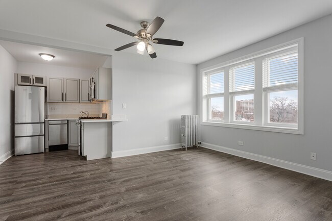 Foto del edificio - 1521 W Sherwin Ave