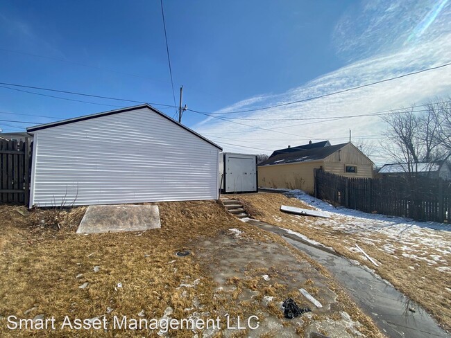 Building Photo - 3 br, 1 bath House - 5260 N 44th Street