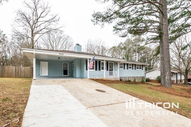 Foto del edificio - 5250 Hollyhock Rd