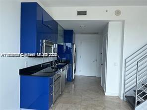 Foto del edificio - 60 SW 13th St