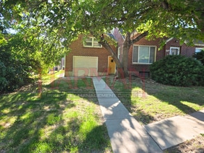 Building Photo - 697 600 W