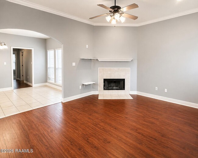 Building Photo - 9455 Pecan Tree Dr