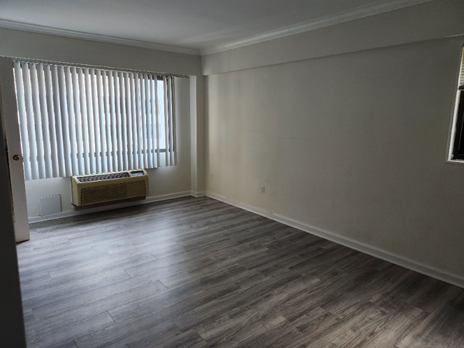 Foto del edificio - 2141 I St NW