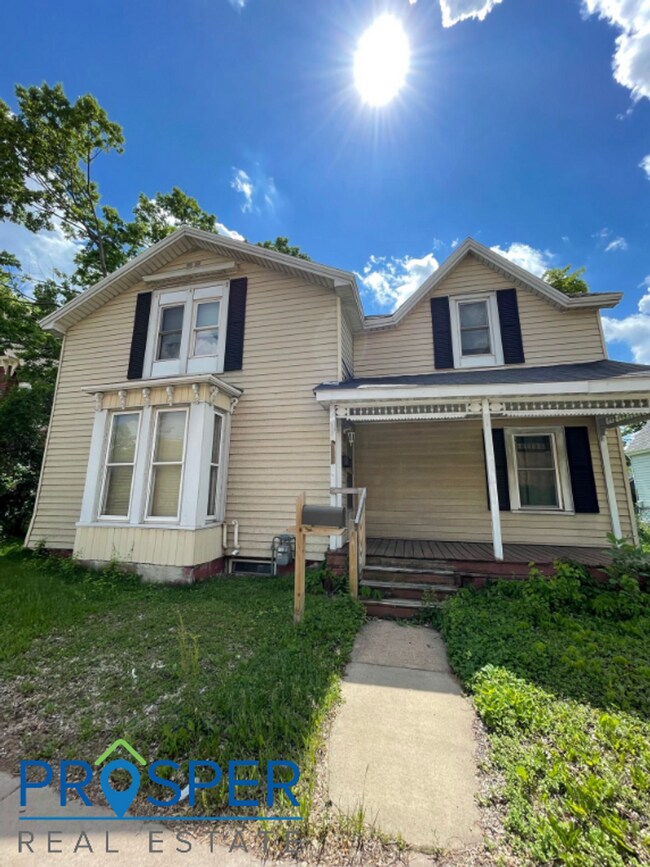 Building Photo - 912 S Farwell St