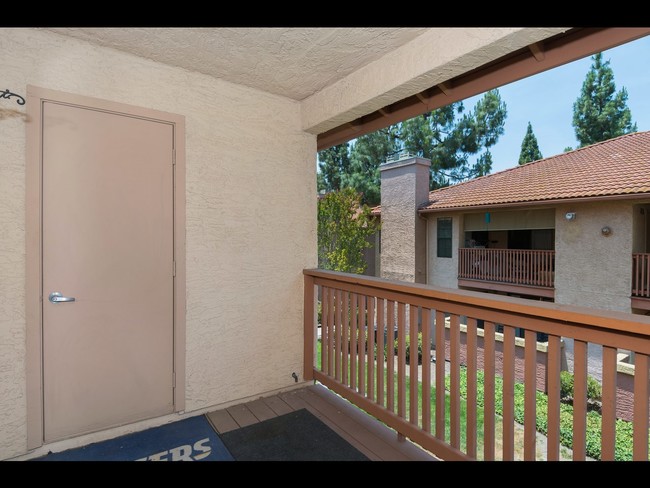 Building Photo - 12051 Alta Carmel Ct