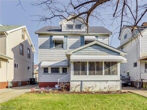 Building Photo - 3559 W 122nd St