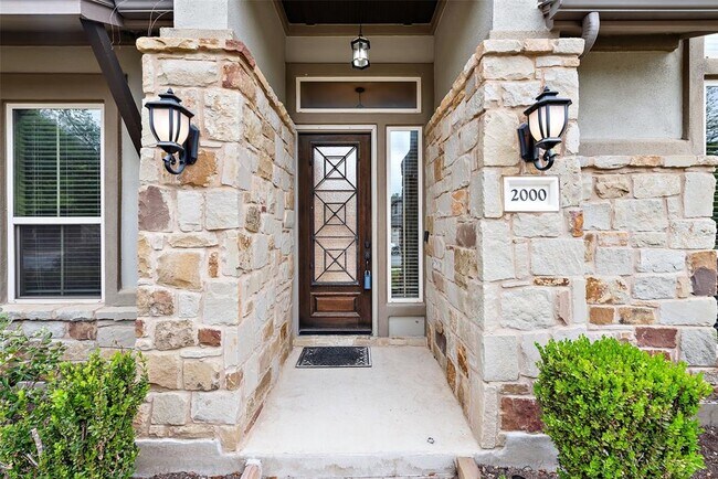 Building Photo - 2000 Manada Trail