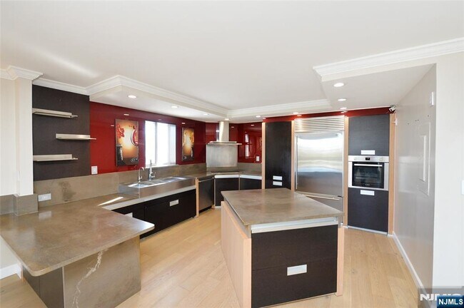 Foto del edificio - 1055 River 310