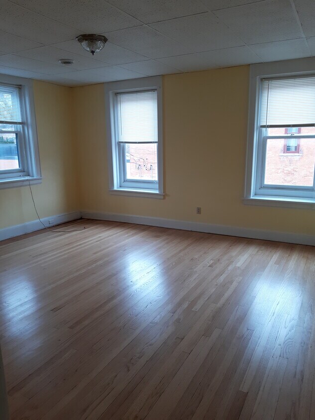 120 Calumet St Unit 5, Lake Linden, MI 49945 120 Calumet St Lake