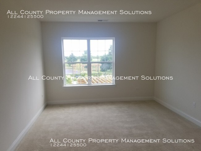 Building Photo - 2701 Commons Dr