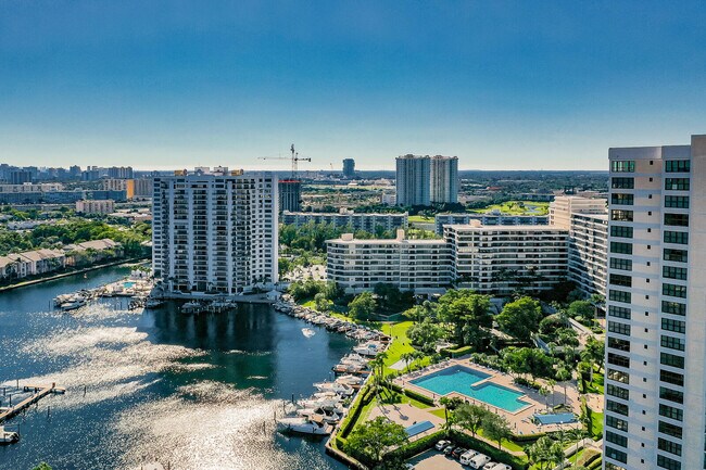 Building Photo - 600 Three Islands Boulevard
