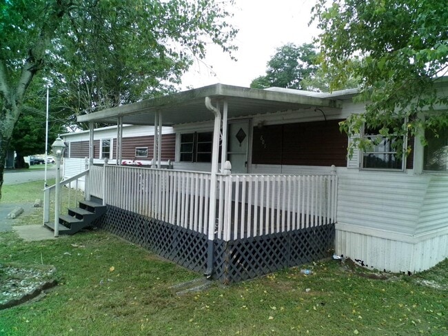 Building Photo - 601 Bunker Hill Dr
