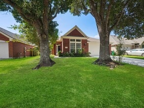 Building Photo - 3702 Glenhill Dr