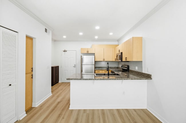 Building Photo - 1501 Front St