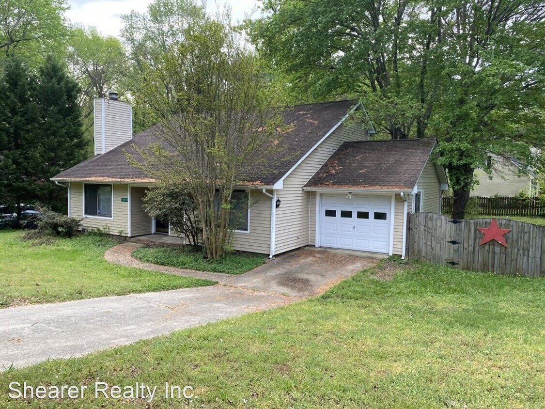 Primary Photo - 3 br, 2 bath House - 10723 Kingfisher Drive