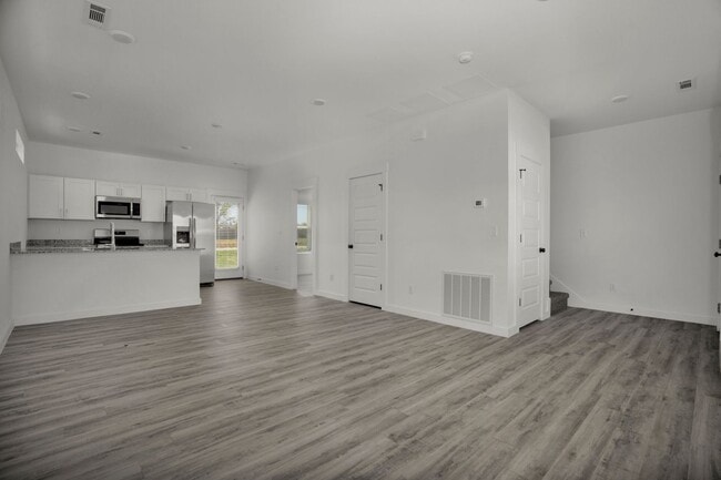 Building Photo - BRAND NEW 2 BR 2 BA Near Walmart HQ!