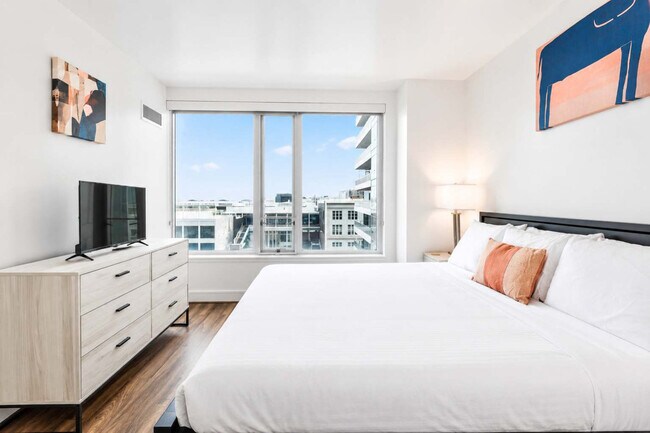 Foto del edificio - 100 Pier 4 Blvd.