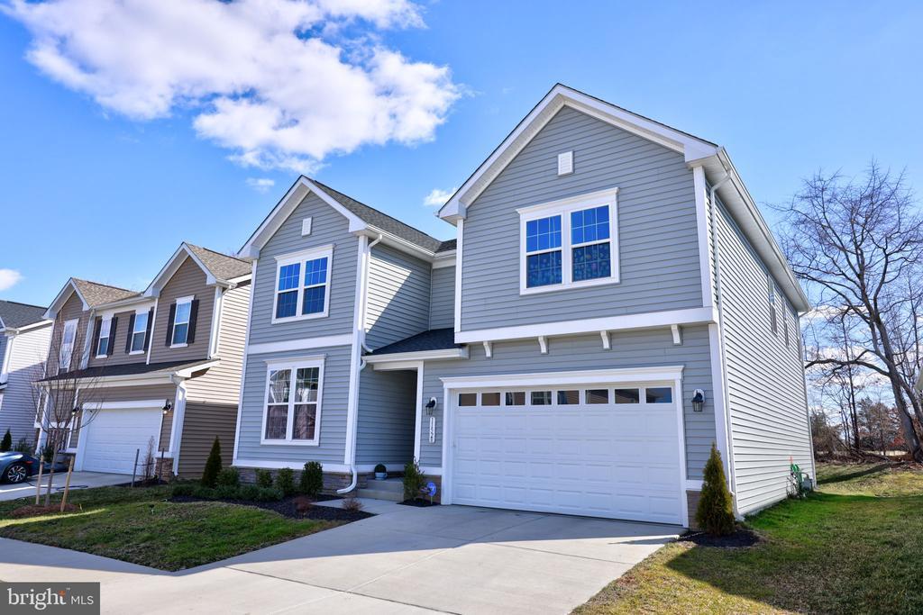 Primary Photo - 11528 Bluestem Wy
