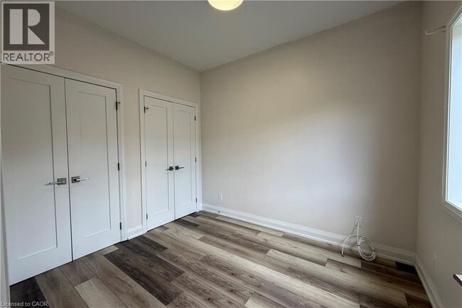 Building Photo - 261 Belmont Ave W