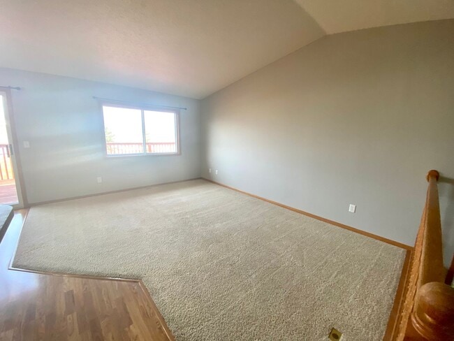 Foto del edificio - 3 bed, 2 bath Twinhome