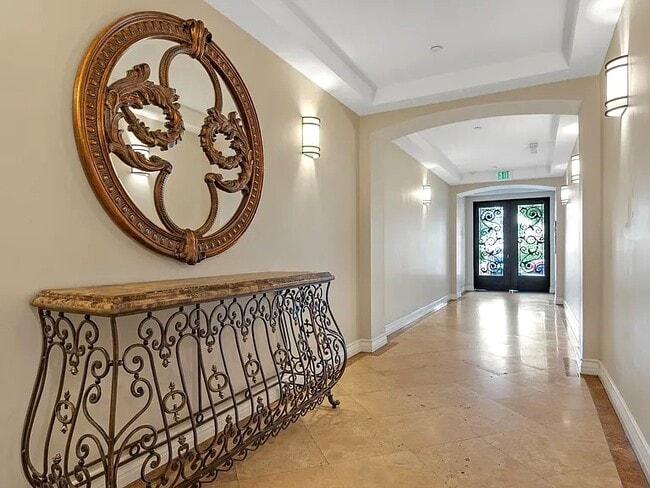 Building Photo - 1530 S Centinela Ave