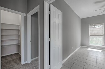 Building Photo - 4018 Old Pine Grove Dr