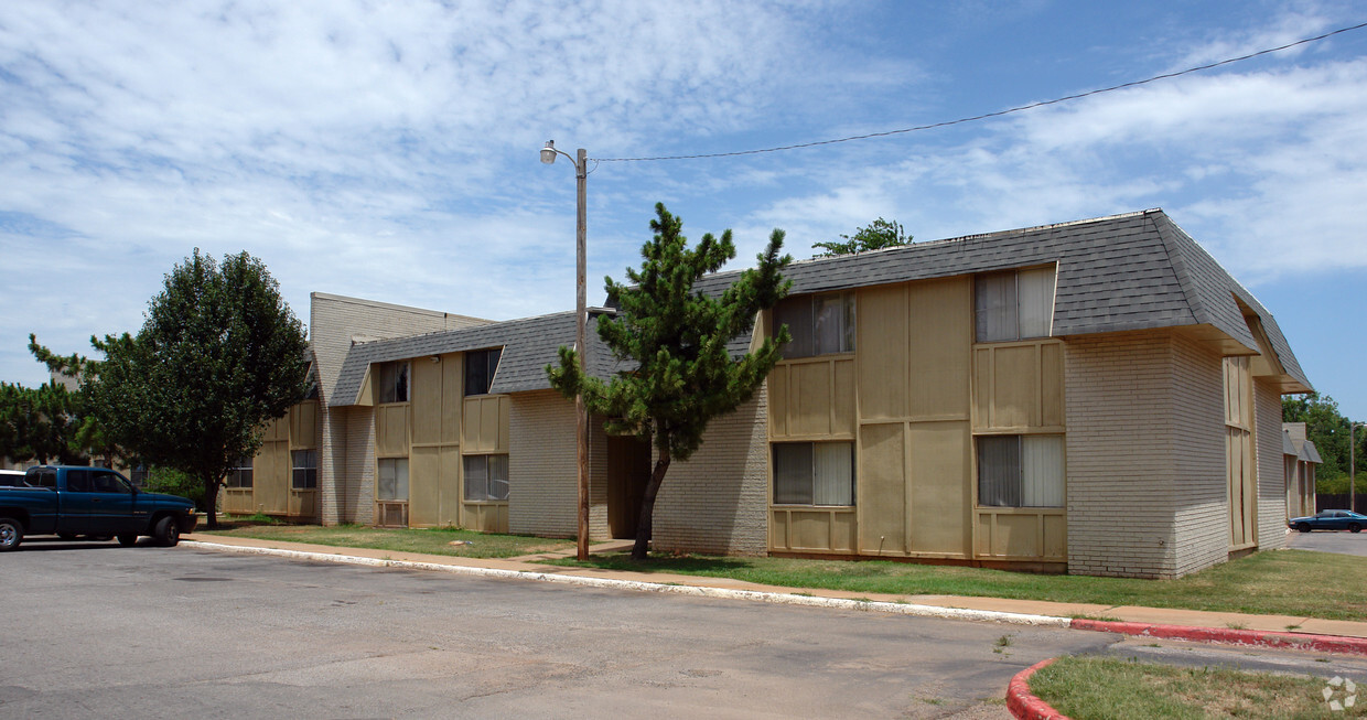 Foto del edificio - Oakridge Village Apartments