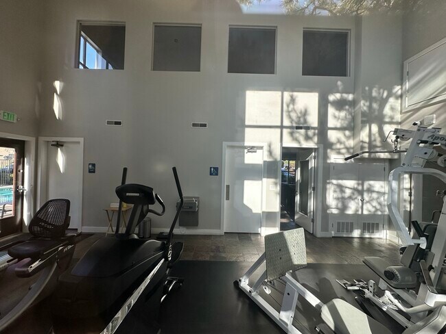 Foto del edificio - 4985 Kiska Ln
