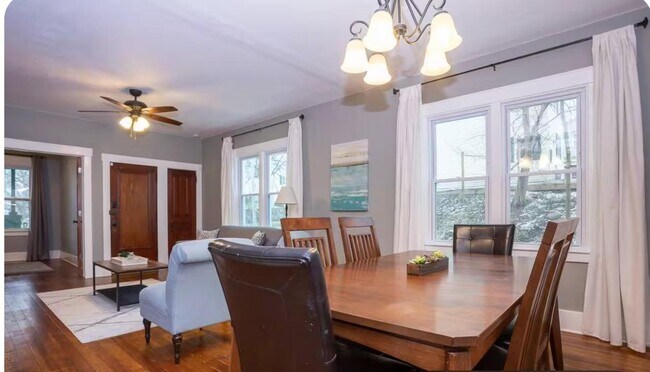 Foto del edificio - 1110 3rd St NW