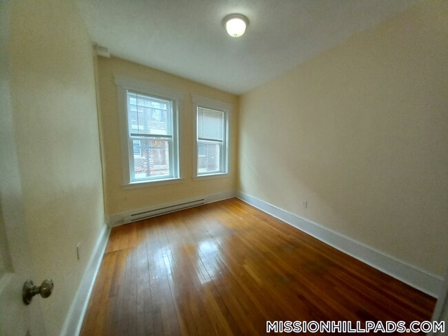 Foto del edificio - 883 Huntington Ave