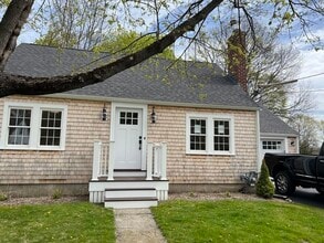 Building Photo - 41 Village Rd