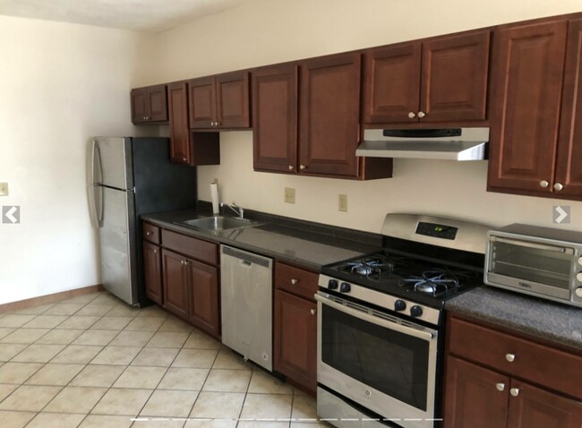 Foto del edificio - 1905 Beacon St