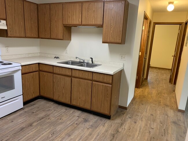 Building Photo - 1112 Devney Dr