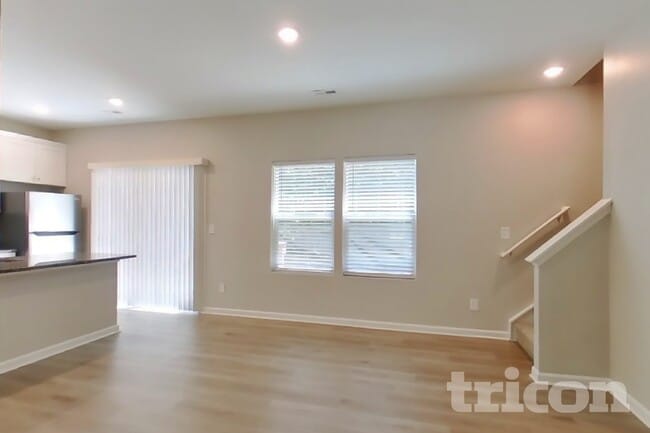Foto del edificio - 166 Oak Creek Rd