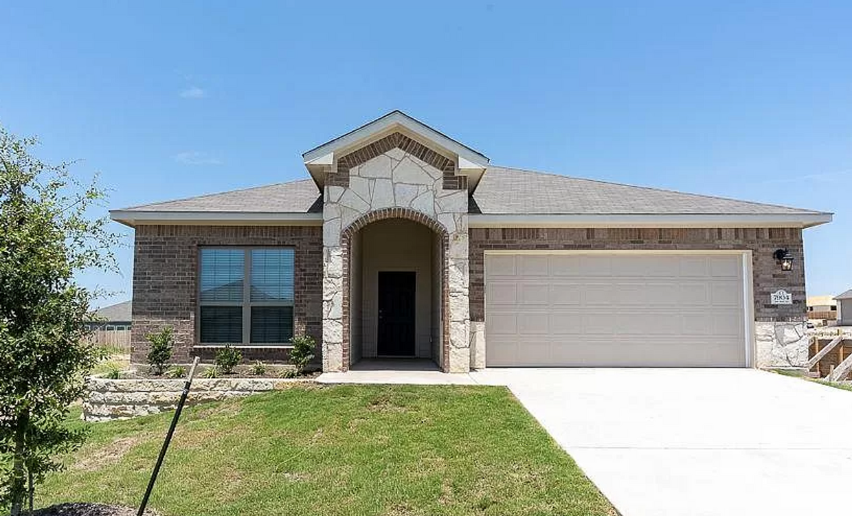 Foto principal - Newer 4 Bedroom in Temple Tx